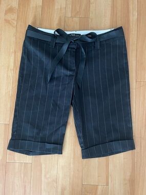 Vintage Heart Moon Star Pinstripe Cuff shorts size 4